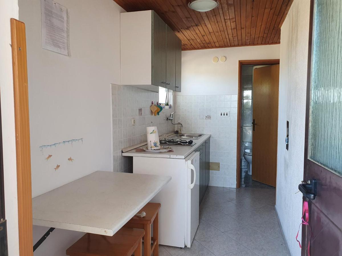 Apartman Letizia Appartement Ustrine Buitenkant foto