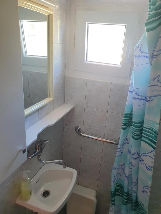 Apartman Letizia Appartement Ustrine Buitenkant foto